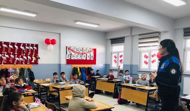 Kütahya İl Emniyet Müdürlüğü’nden öğrencilere güvenlik eğitimi
