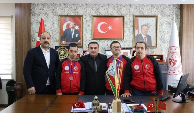 Özel Sporcular Down Sendromlu Basketbol Milli Takımı Bilecik’te