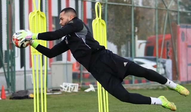 Takım tesislerinde çalışmayı sürdürüyor