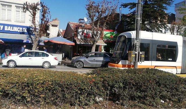 Eskişehir'de yasak park ulaşımı durdurdu