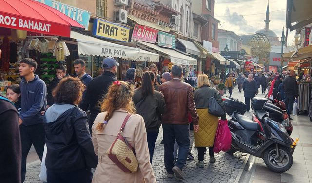 Eskişehir çarşısında kışlık alışveriş hareketliliği arttı