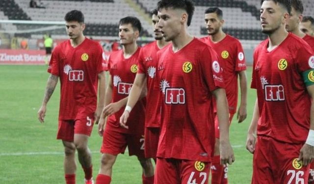 İki futbolcu da savunmasını yaptı