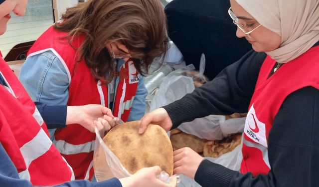Kızılay Eskişehir'de 750 ailenin yüzünü güldürdü