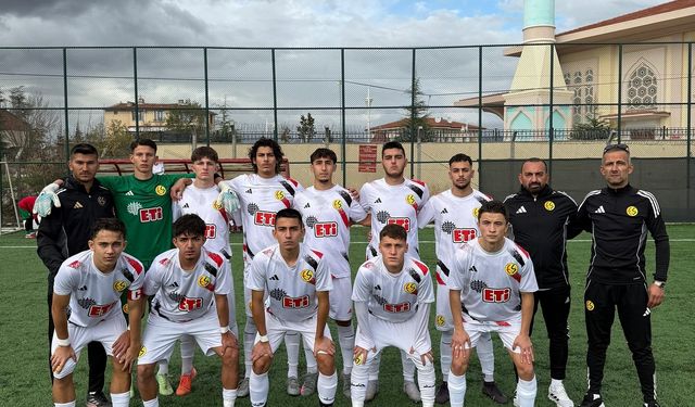 Genç Şimşekler İstanbul deplasmanında