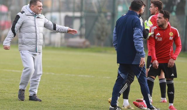 Şapcı yeşil sahaya girip tartışmayı sonlandırdı