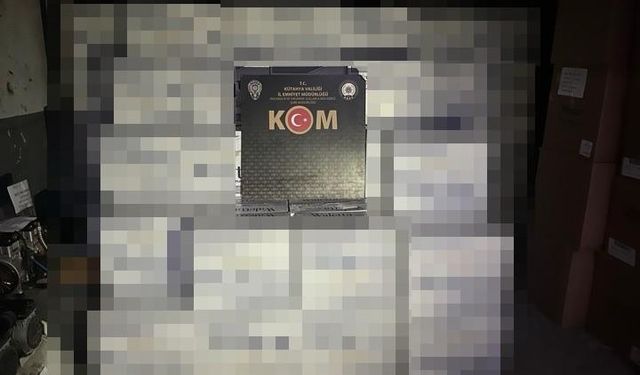 Kütahya’da durdurulan araçta 5 milyon makaron ele geçirildi