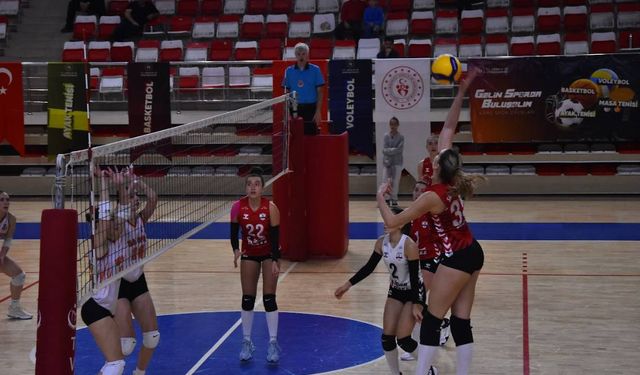 Eskişehir kadın voleybol takımları deplasmanda saha alıyor