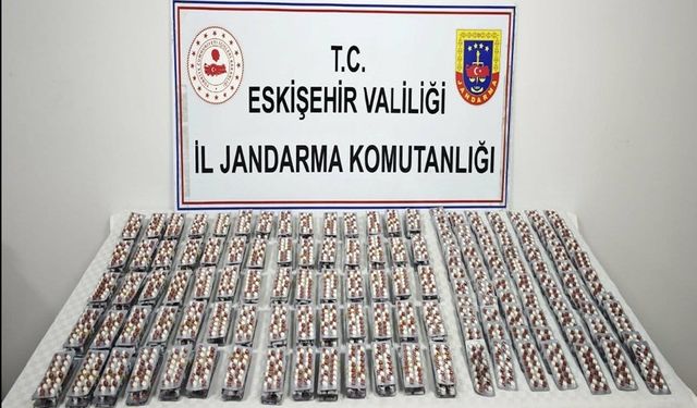 Eskişehir'de tarlaya zehir depolamışlar: Binlercesi ele geçirildi