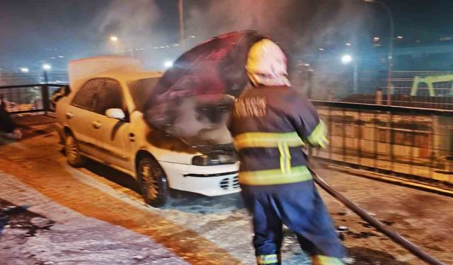 Bilecik'te araç yangını kısa sürede söndürüldü