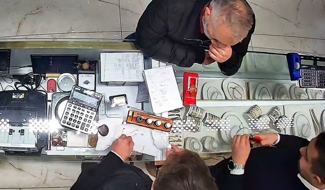 Kuyumcuya yakalanınca sahte altınları teklif etti: 'Bunlar sende kalsın'