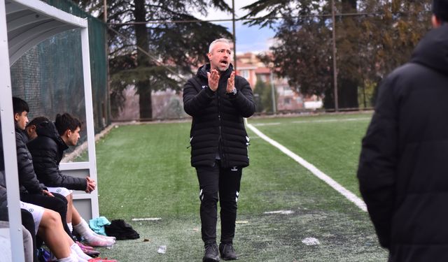 Metin hoca skordan memnun değil