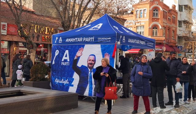 Anahtar Parti Hamamyolu’nda üye standı kurdu