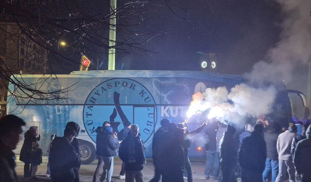 Kütahyaspor kafilesini taraftarı karşıladı