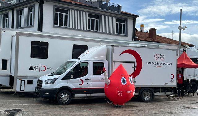 Kızılay kan bağışı kampanyasına destek