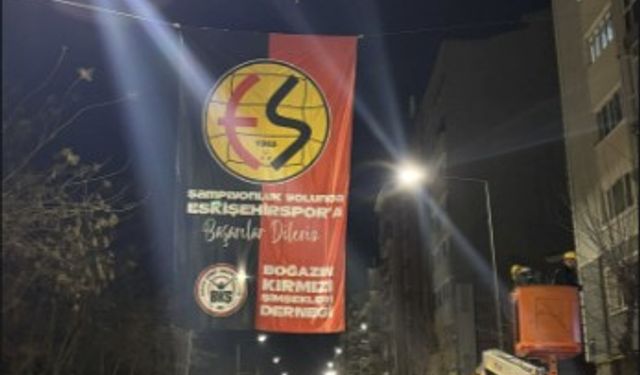 Eskişehirspor bayrağı yenilendi