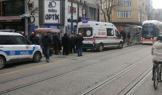 Eskişehir'de kaza: Yaşlı kadına motosiklet çarptı