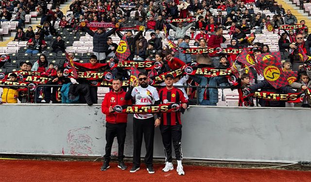 Eskişehirspor tribünlerinden anlamlı hareket