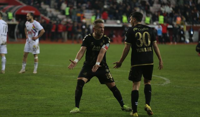 Eskişehirspor'un rakibinde hoca o pozisyona çok kızdı