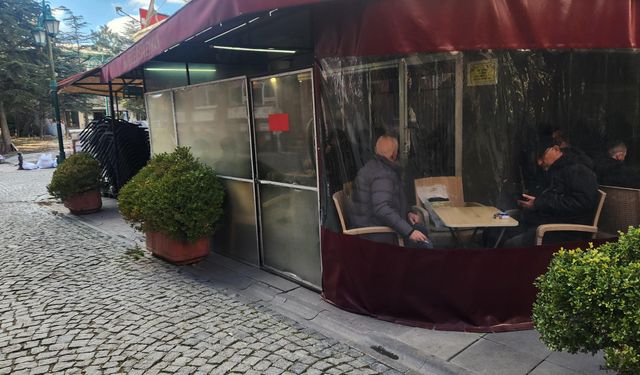 Eskişehir’de kaldırımlar işgal altında: Vatandaş tepkili!