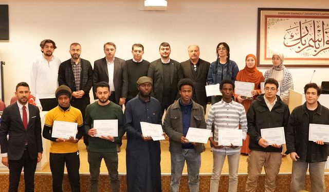 30 uluslararası öğrenci Eskişehir'de hadis için yarıştı