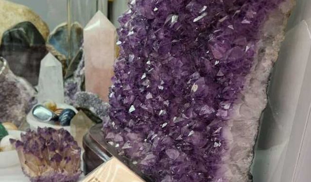 Doğal taş trendinde ametist öne çıkıyor