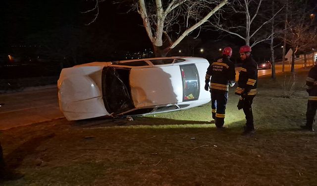 Eskişehir'de araç takla attı, genç sürücü içinde sıkıştı