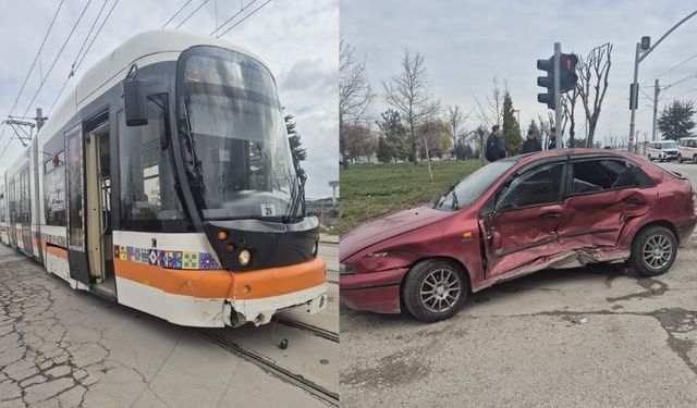 Eskişehir'de kaza: Tramvay ile otomobil çarpıştı