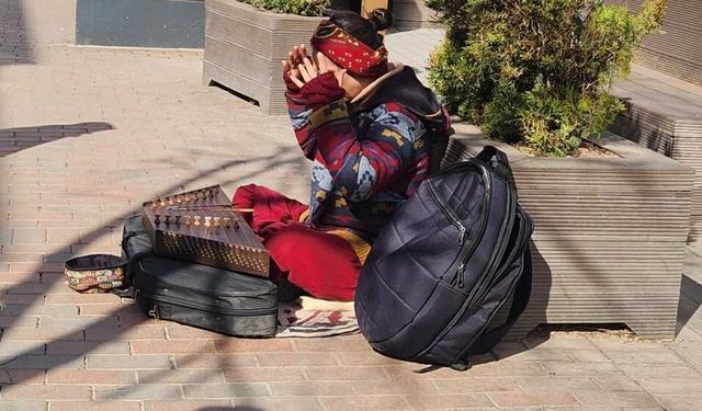 Eskişehir’in sokak müzisyenleri kente renk katıyor