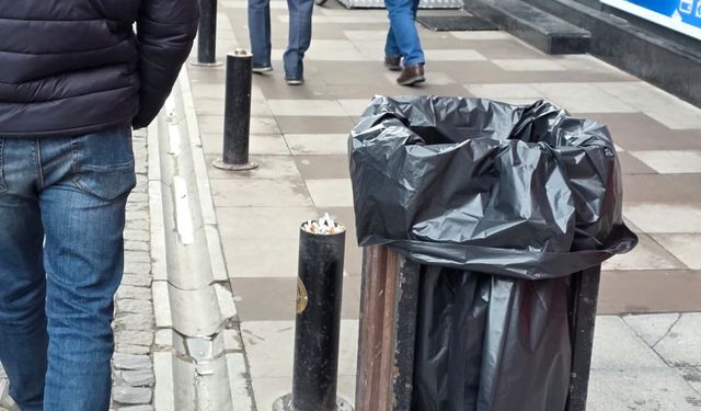 Eskişehir'de demir duba küllüğe döndü