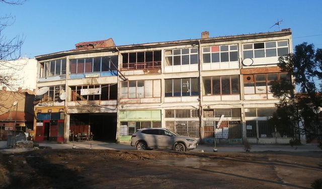 Eskişehir'deki pasaj da olaysız gün geçmiyor: Şimdi de gasp!