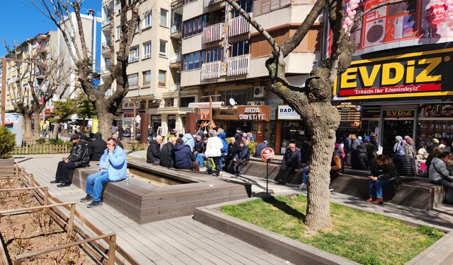 Havaların ısınmasıyla  Eskişehir Hamamyolu’nda yoğunluk oluştu