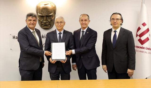 ESTÜ ve Anadolu Üniversitesi'nin "Cam Köpüğü" patenti ERİAD'a devredildi