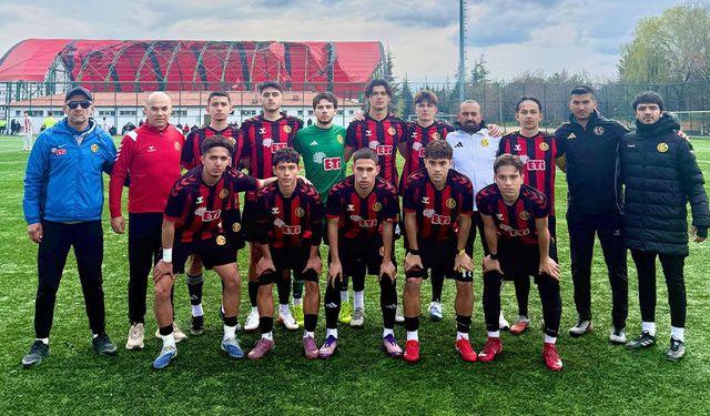 Alkışlar Eskişehirspor U19 Takımına