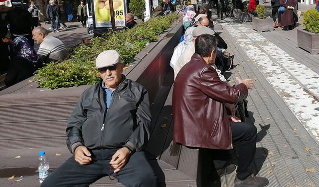 Eskişehir'de emekliyi bayram derdi sardı!