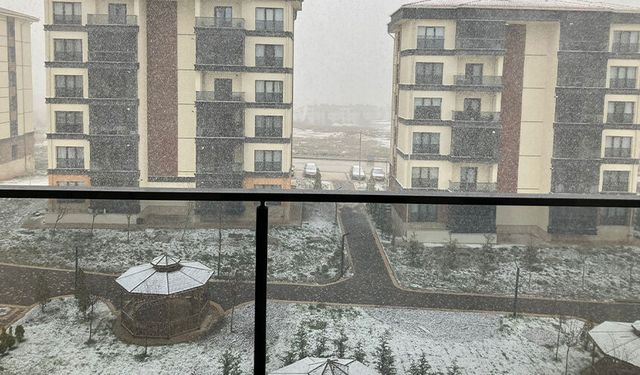 Eskişehir'de kar etkili oldu: Yüksek kesimler beyaza büründü