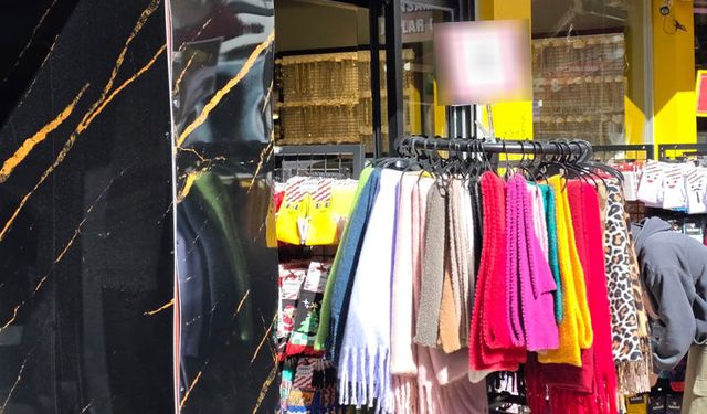 Eskişehir'de sezon sonu hareketliliği: Kışlık ürünlerde indirim