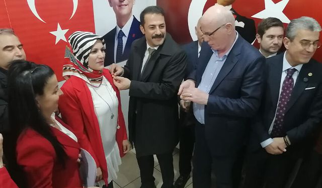 Eskişehir'de topluca CHP'ye katıldılar