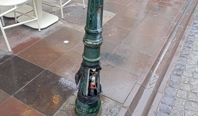 Eskişehir'de aydınlatma direklerinin görüntüsü dikkat çekti