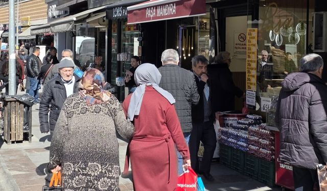 Eskişehir'de spesiyel zeytin fiyatıyla şaşırttı