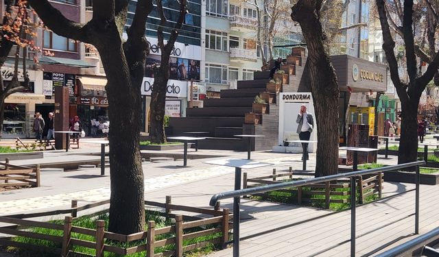 Eskişehir'de gözler Hamamyolu'ndaki çay bahçelerinde