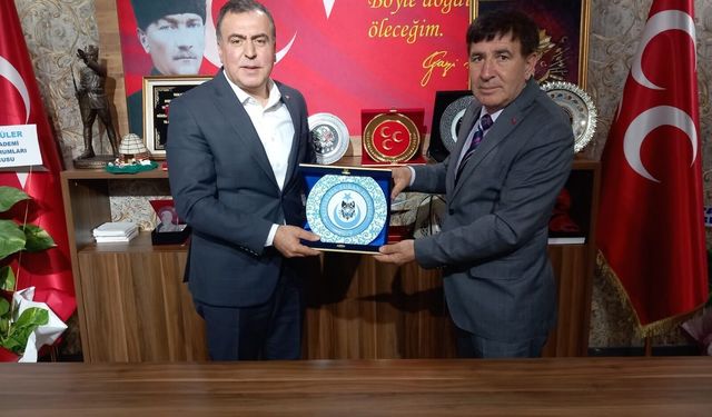 Eskişehir Kızılelma Turan Derneği’nden MHP’ye ziyaret