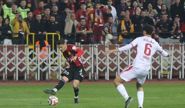 Sağ bek Murat skora katkı sundu