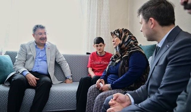 Vali Yılmaz'dan Doğan ailesine bayram ziyareti
