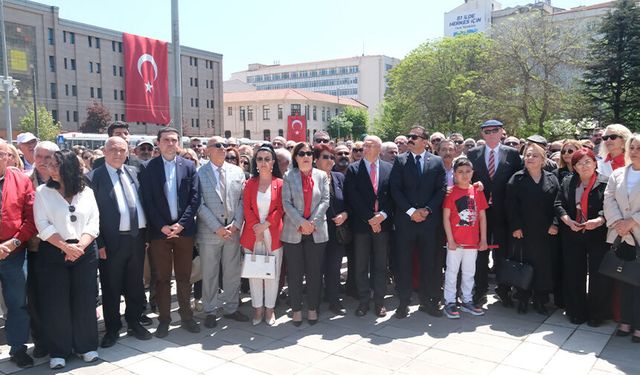 Cumhuriyeti demokrasiyle büyüteceğiz!