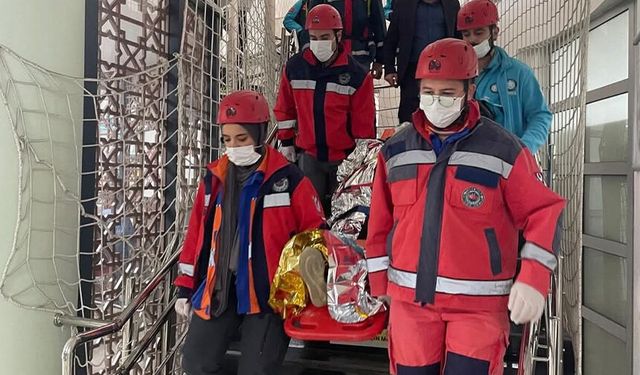 Eskişehir'deki hastanede gerçeğini aratmayan tatbikat