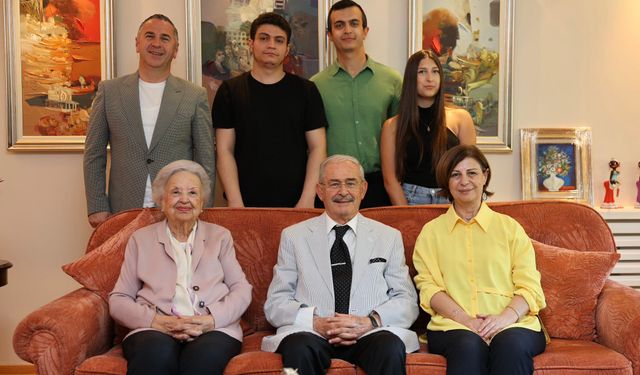 Büyükerşen ve Ünlüce'den ailece bayram fotoğrafı