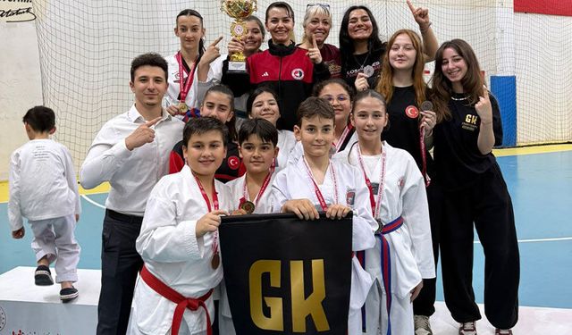Şampiyonaya 22 sporcuyla katıldılar
