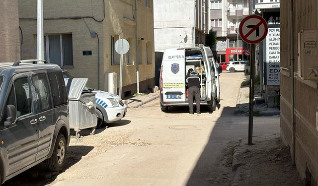 Eskişehir'de şüpheli ölüm: Eşini evde cansız halde buldu