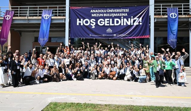 Anadolu Üniversitesi mezunlarından anlamlı buluşma