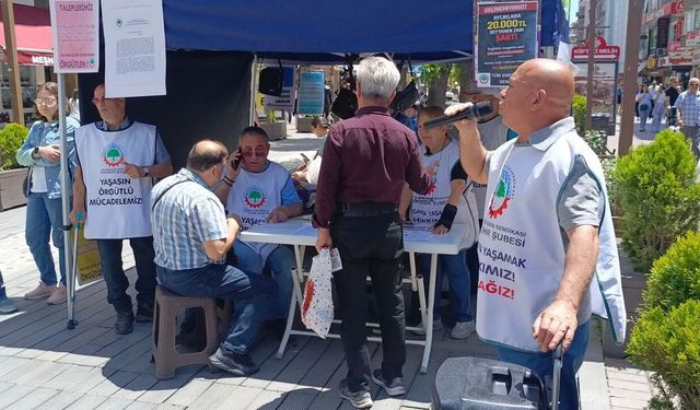 Eskişehir'de emekliler mücadeleden vazgeçmiyor: Bir haftada 3 bin 500 imza